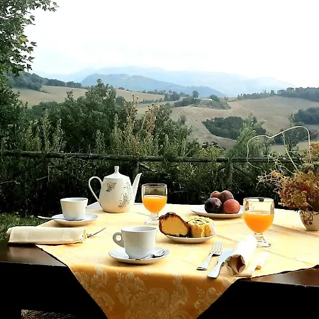 Agriturismo La Loggia Alojamento de Acomodação e Pequeno-almoço *
